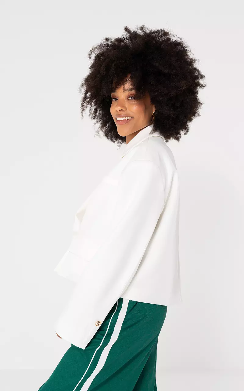 Short model blazer White