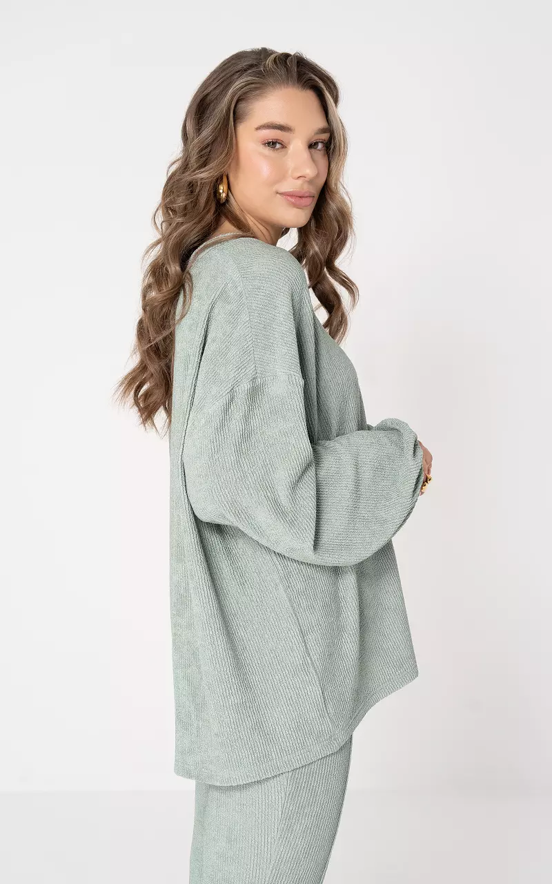 Top with v-neck Mint