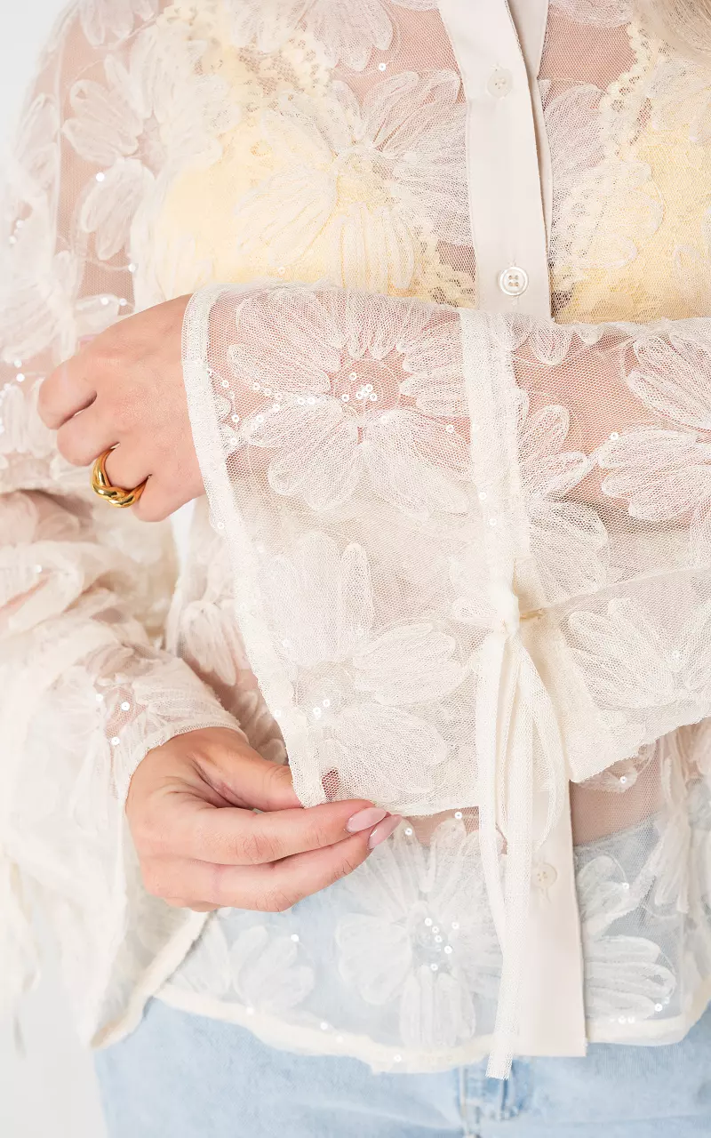 Blouse with sequins Cream