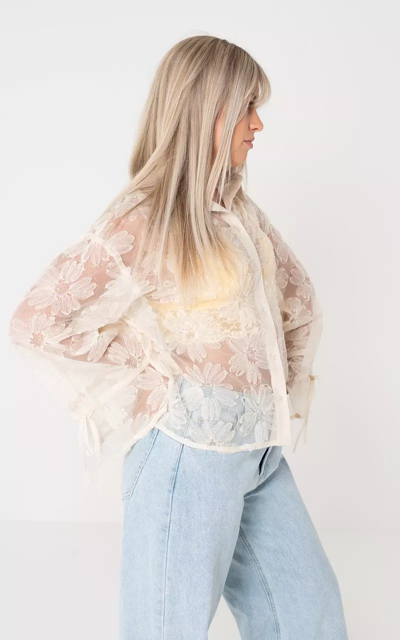 Blouse with sequins Cream