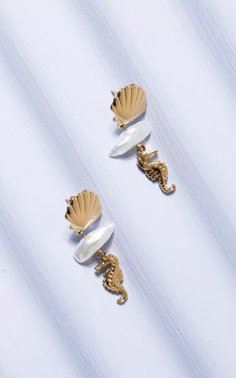 Oorhanger met schelp Goud