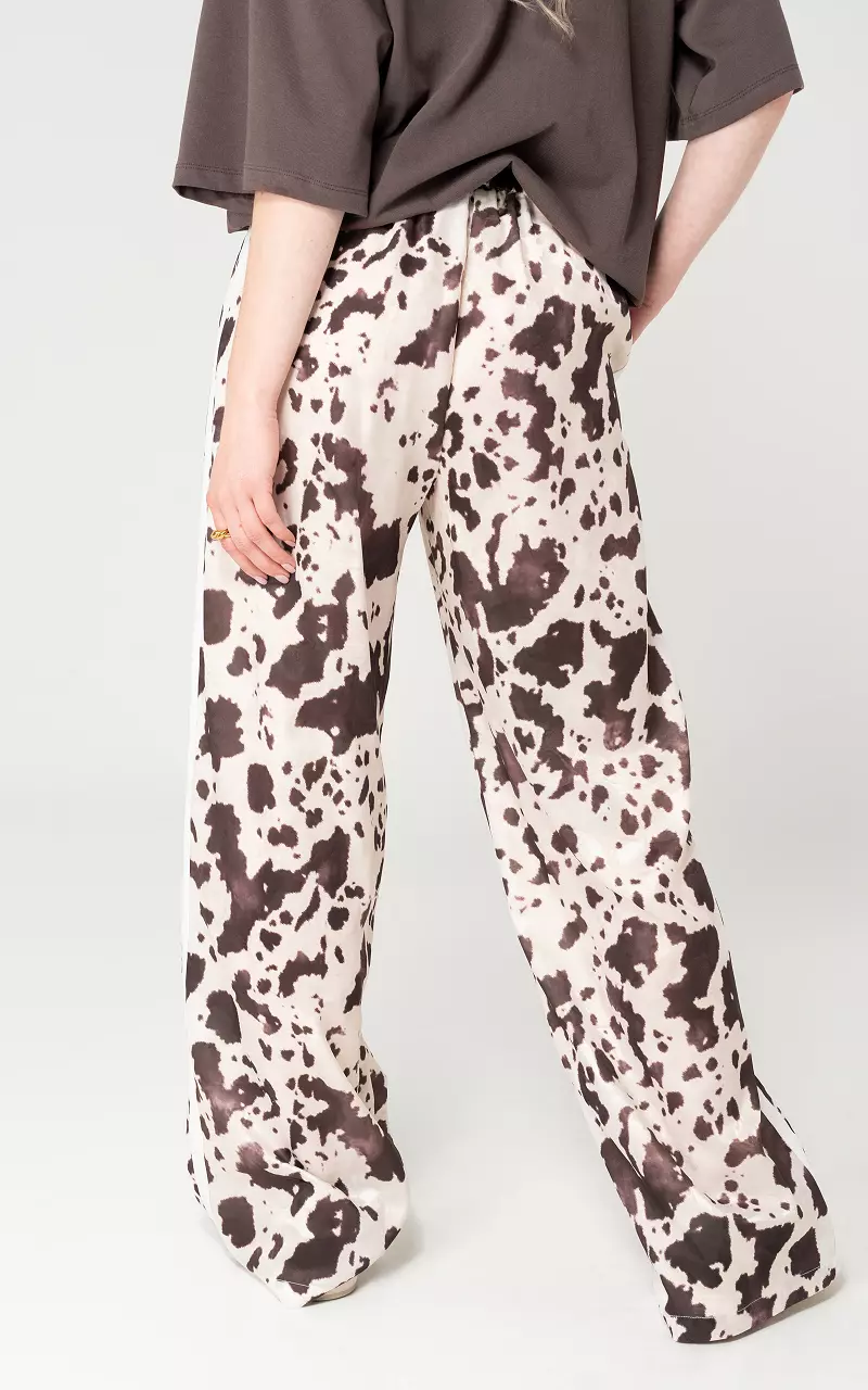 Wide Leg Hose mit Kuhmuster Weiß Braun