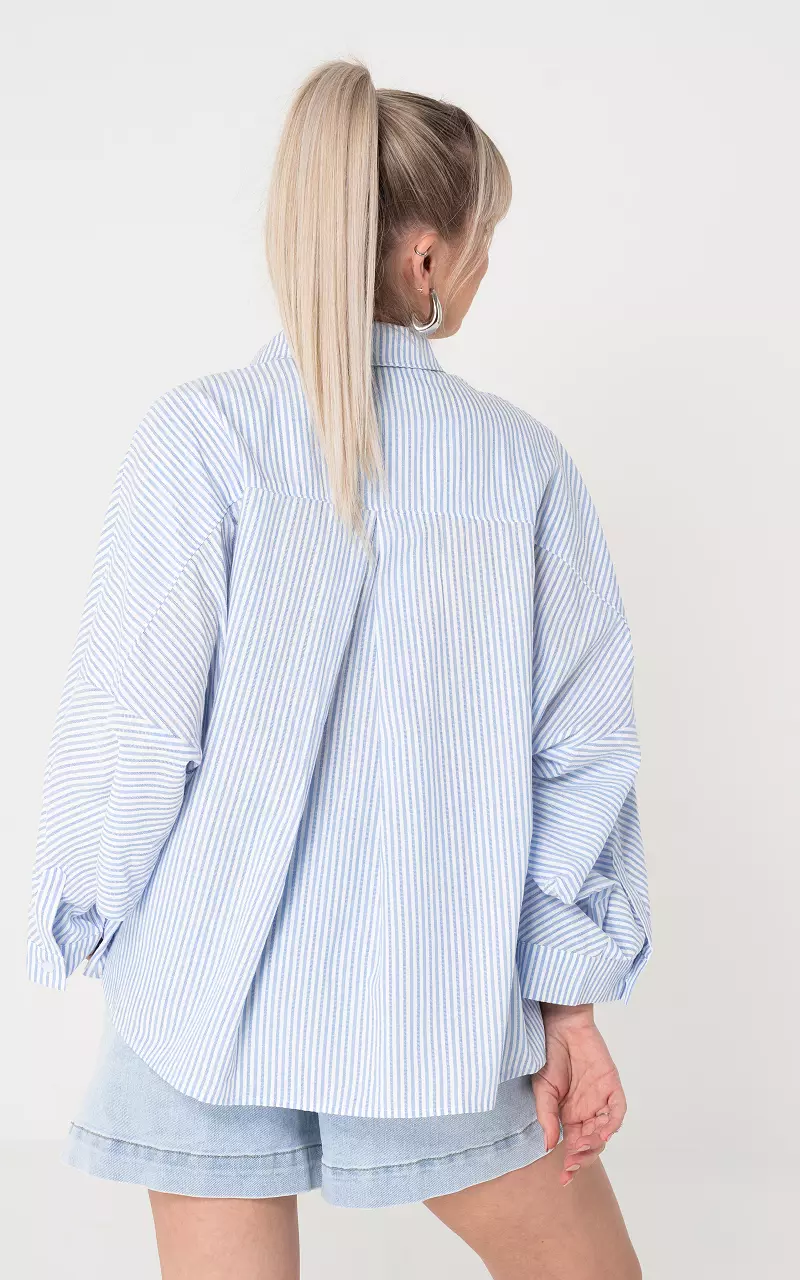 Oversized Bluse Weiß Hellblau