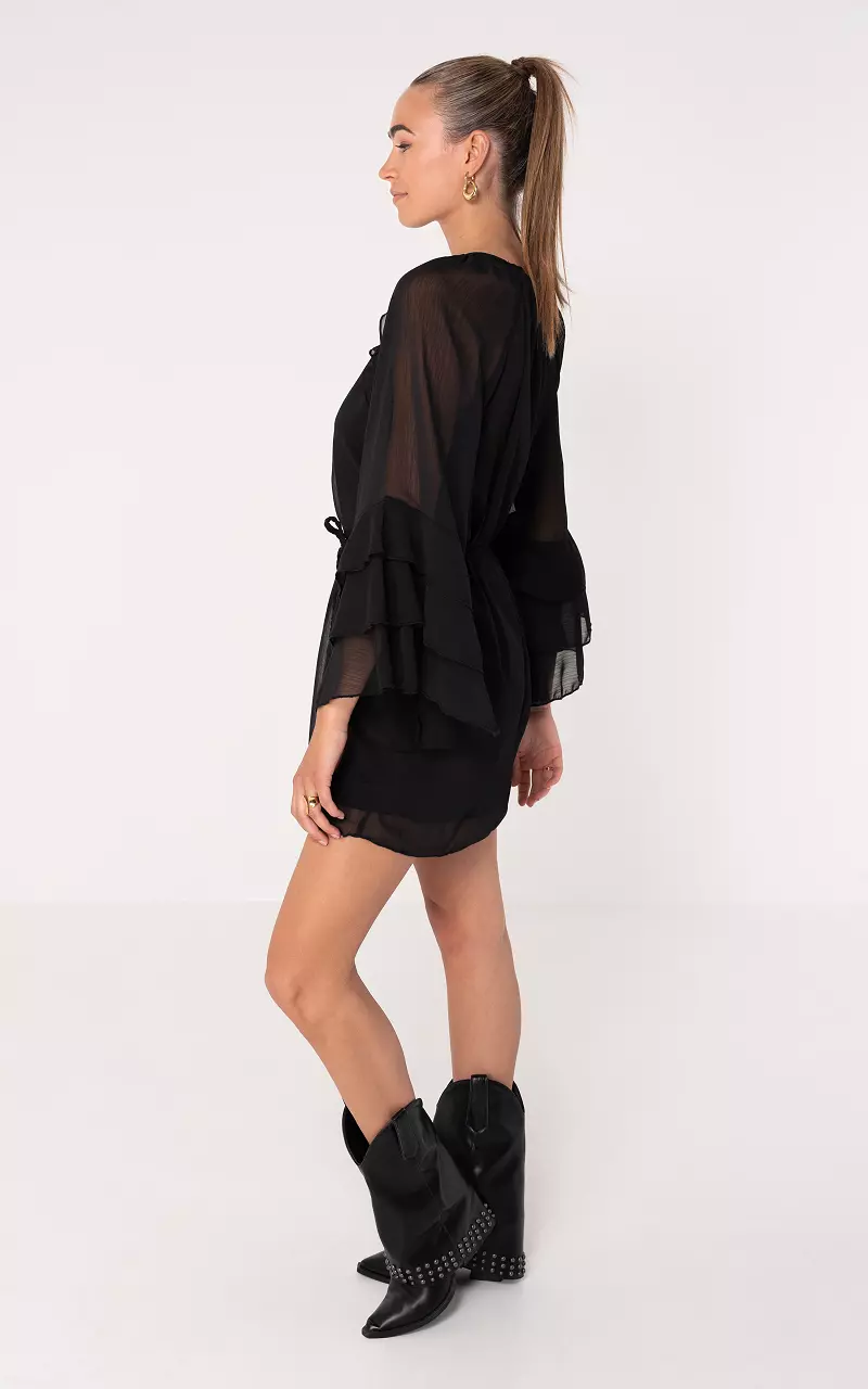 Kleid mit Rüschen Schwarz