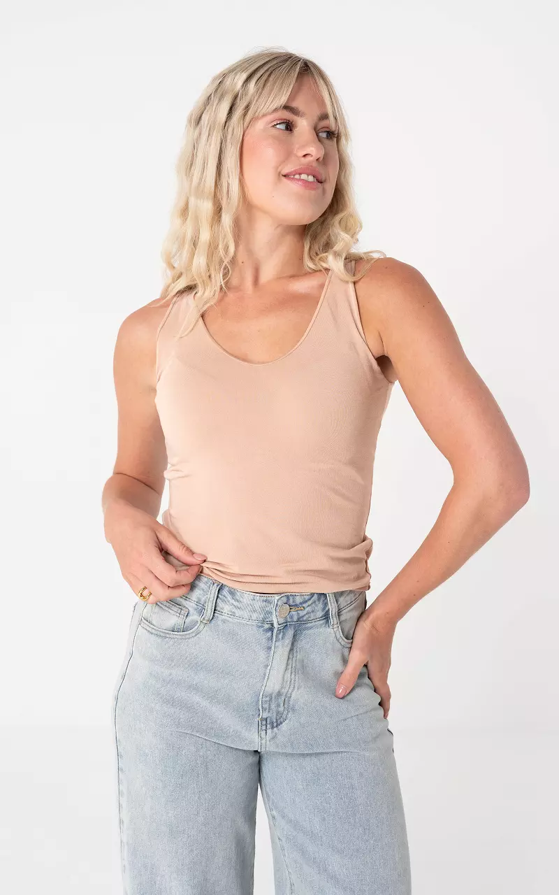 Top mit V-Ausschnitt  Nude
