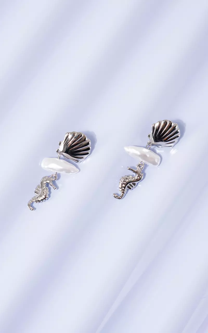 Oorhanger met schelp Zilver