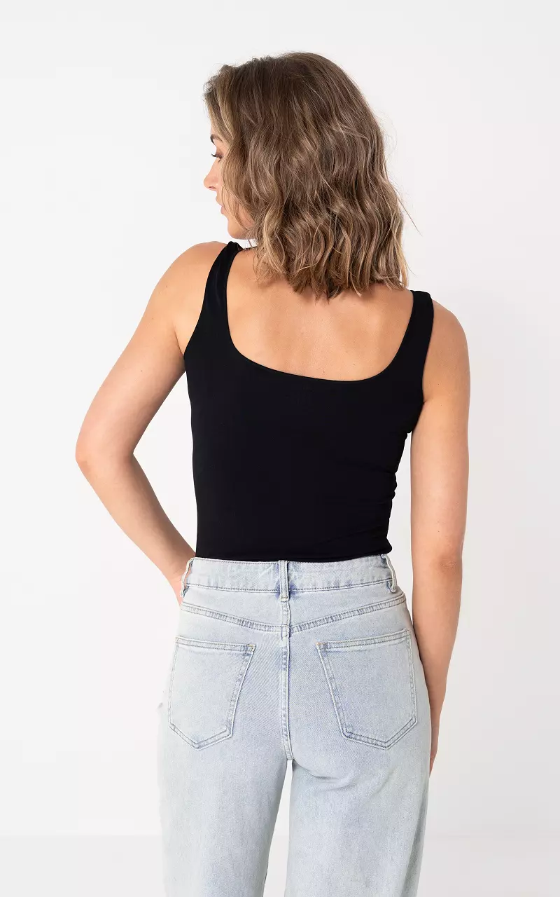 Top Black