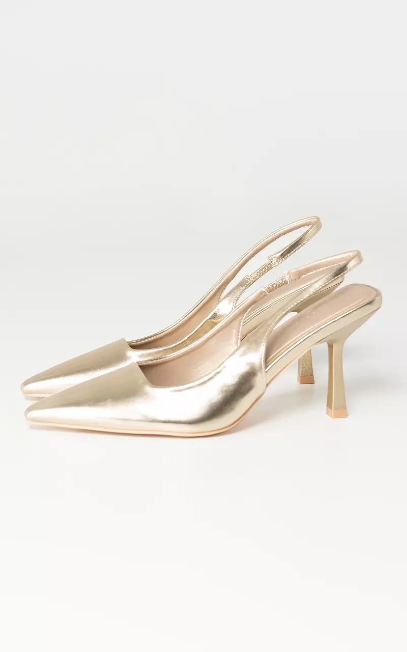 Heels with pointed toe Gold