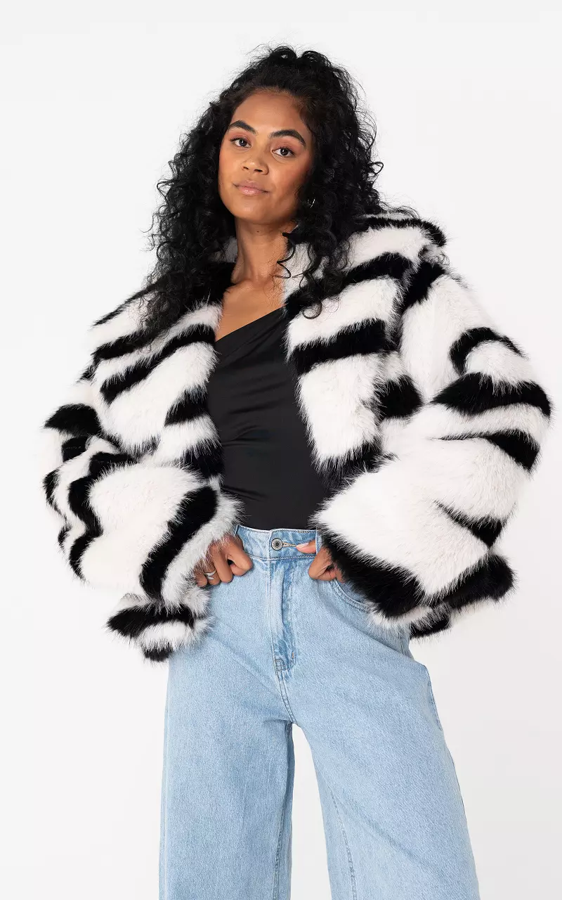 Fake fur coat White Black