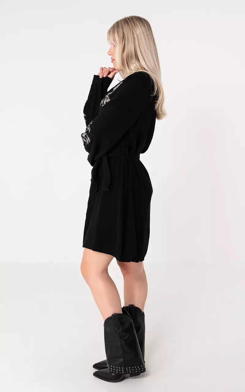 Dress with bow detail Black White