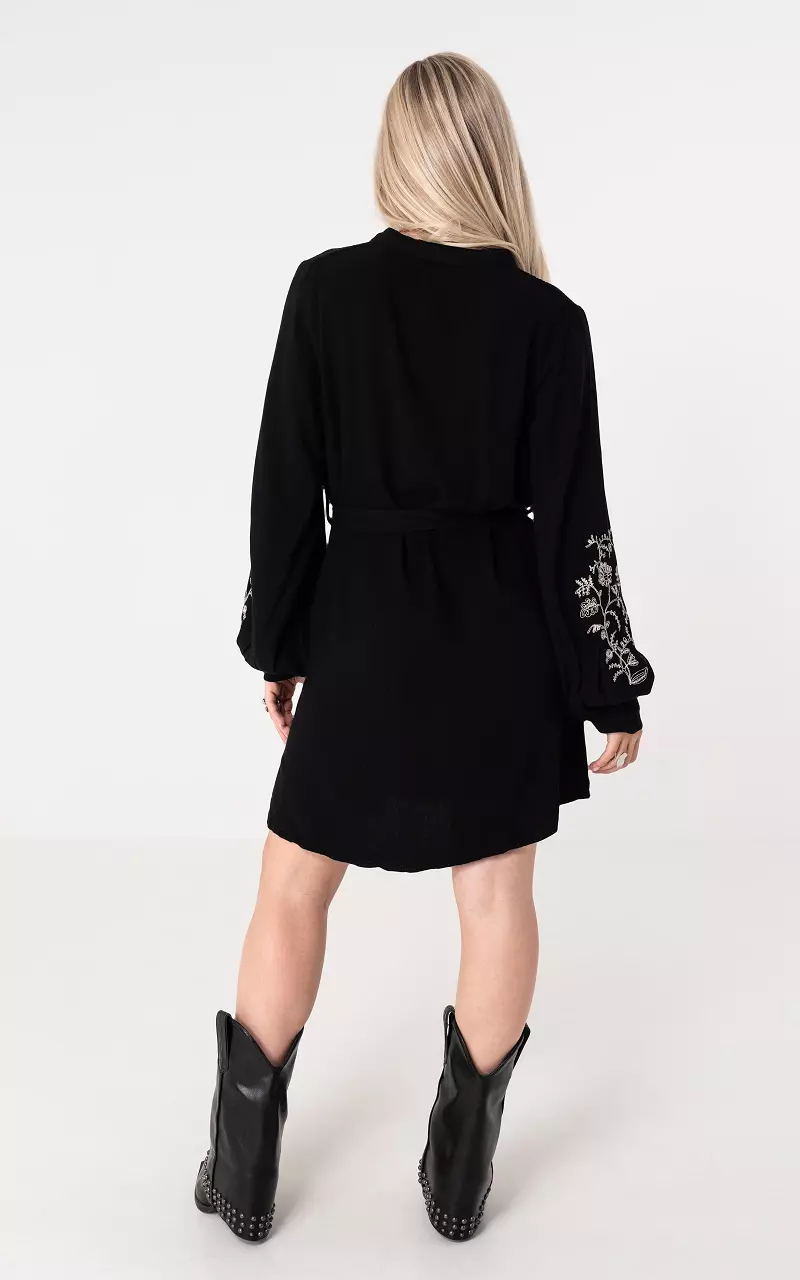 Dress with bow detail Black White