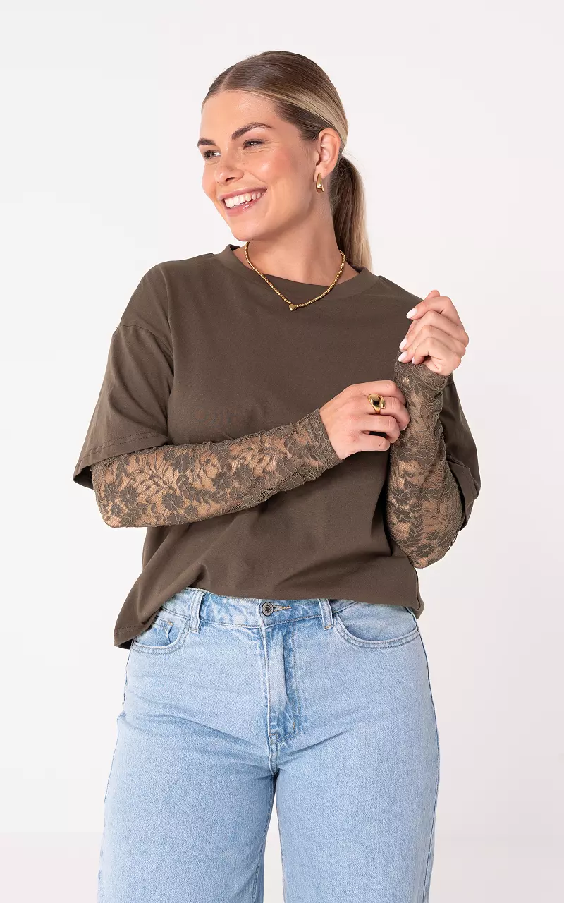 Shirt with lace Brown