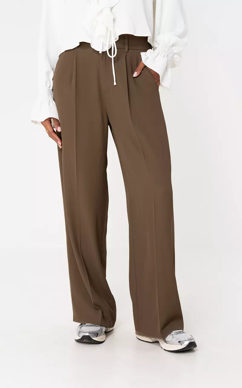 Straight fit trousers Brown