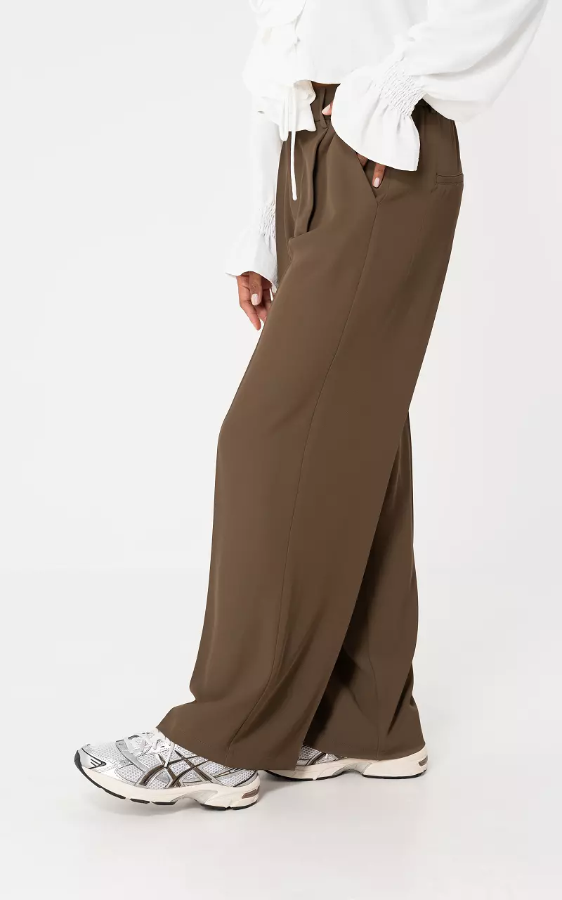 Straight fit trousers Brown