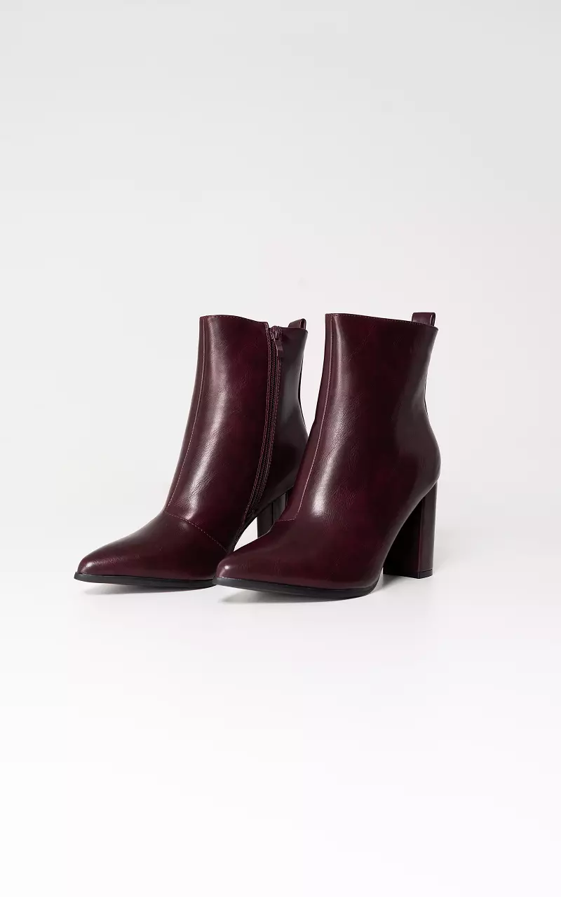Ankle boot with heel Bordeaux