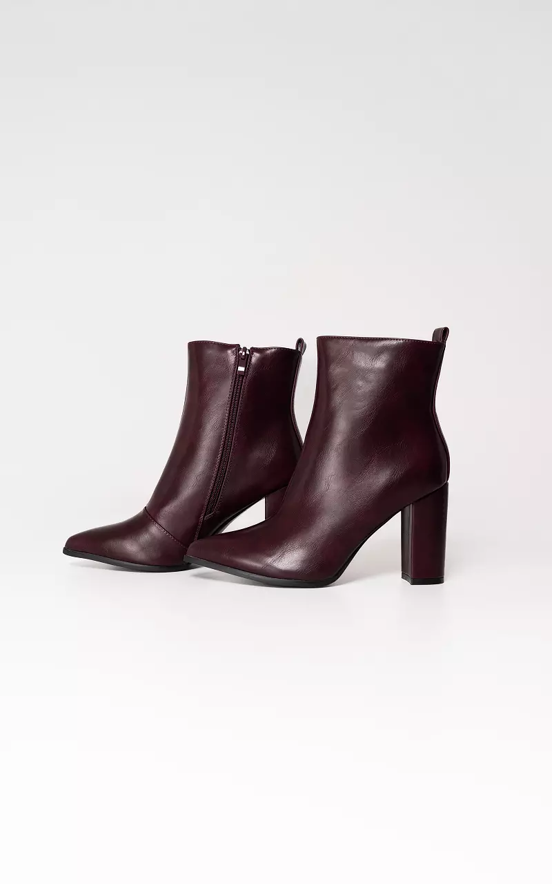 Ankle boot with heel Bordeaux