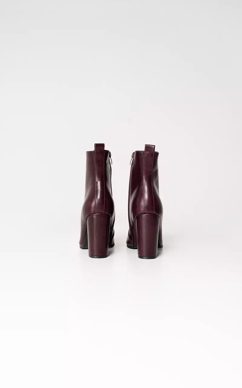 Ankle boot with heel Bordeaux