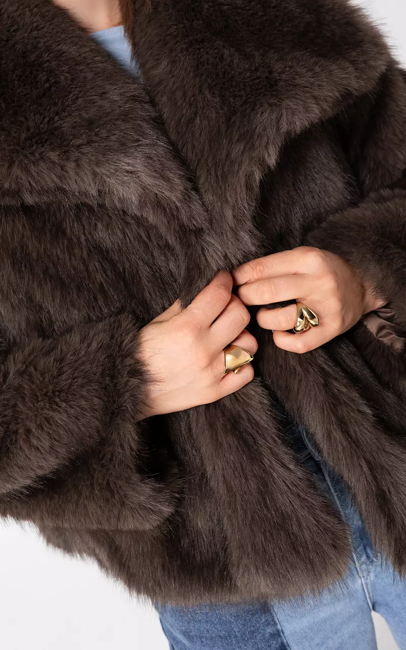 Fake fur jacket with press buttons Dark Brown