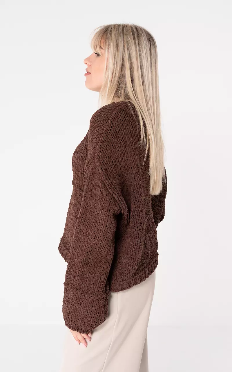 Sweater with round neck Brown