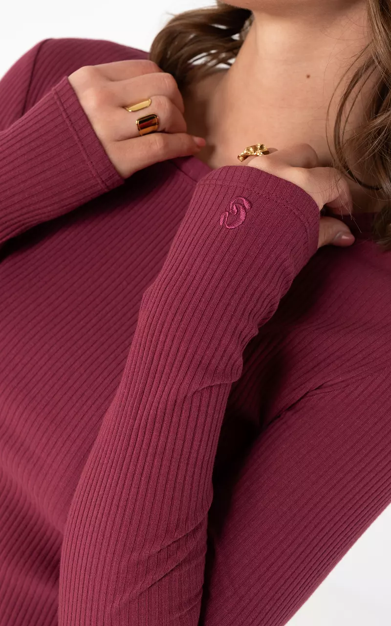 Top met ribstof Bordeaux