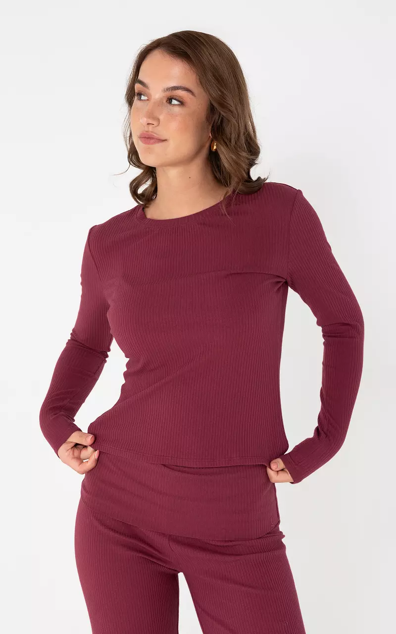 Top met ribstof Bordeaux