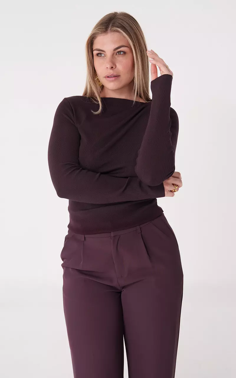 Top met boothals Bordeaux
