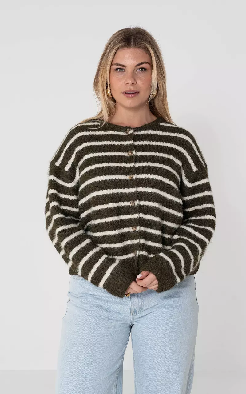 Cardigan #105956 Dunkelgrün Creme