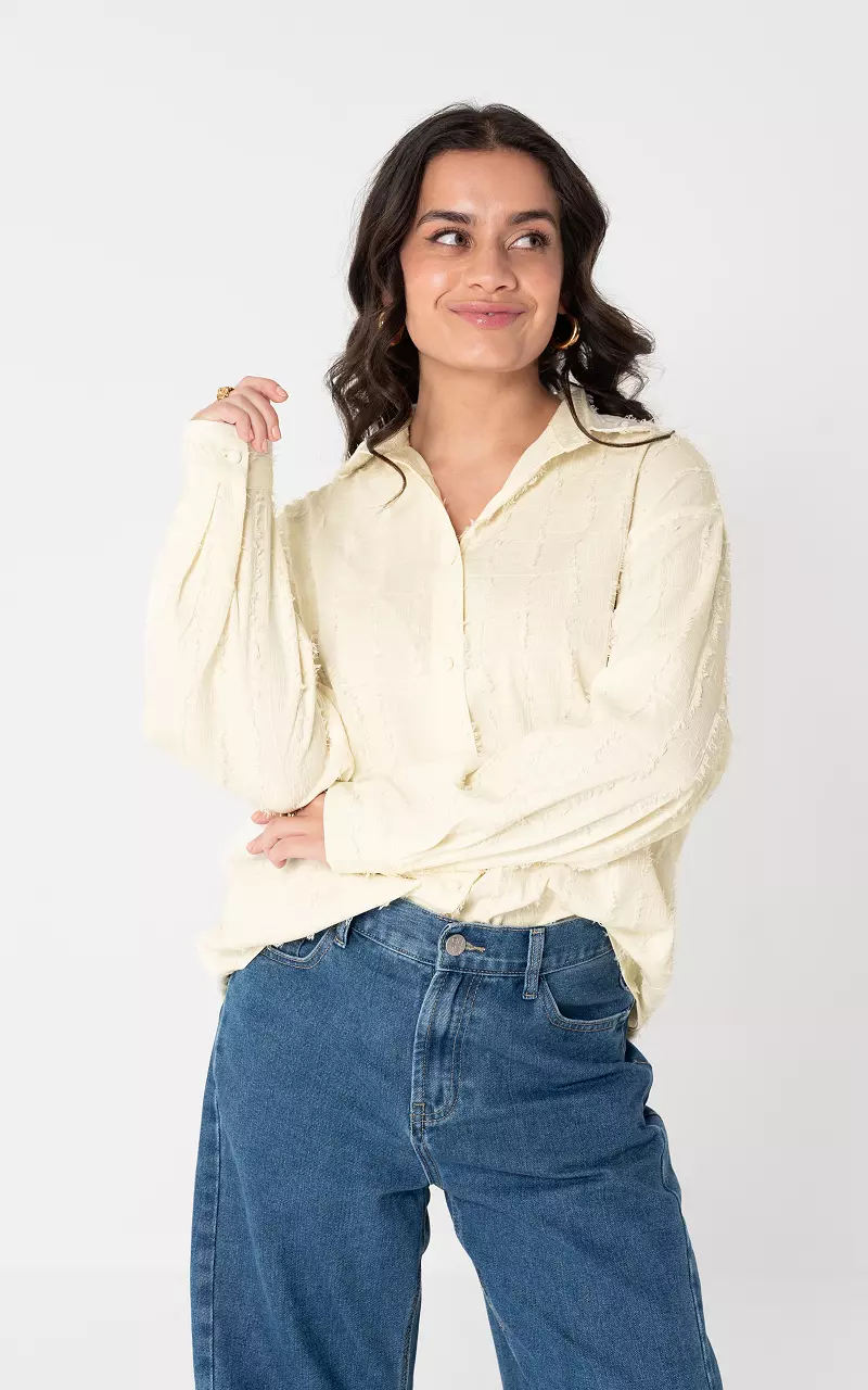 Blouse with buttons Cream