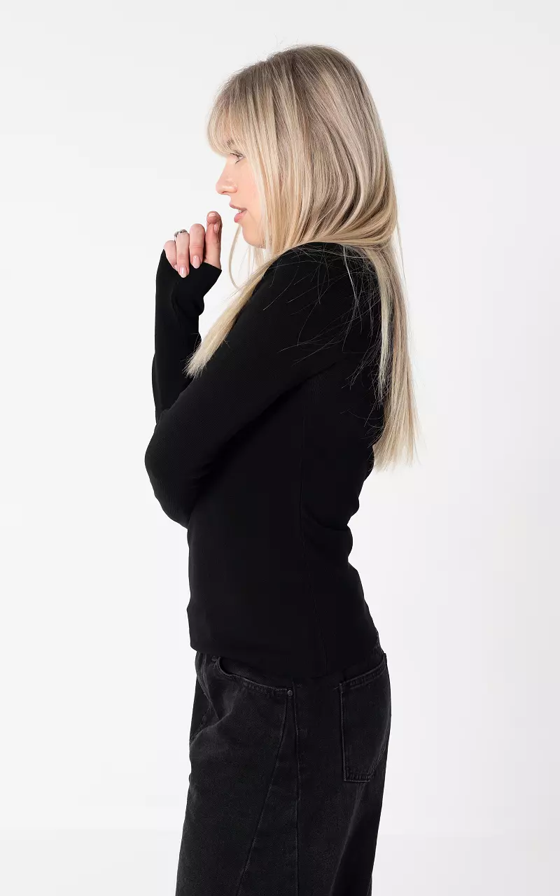 Top with boatneck Black