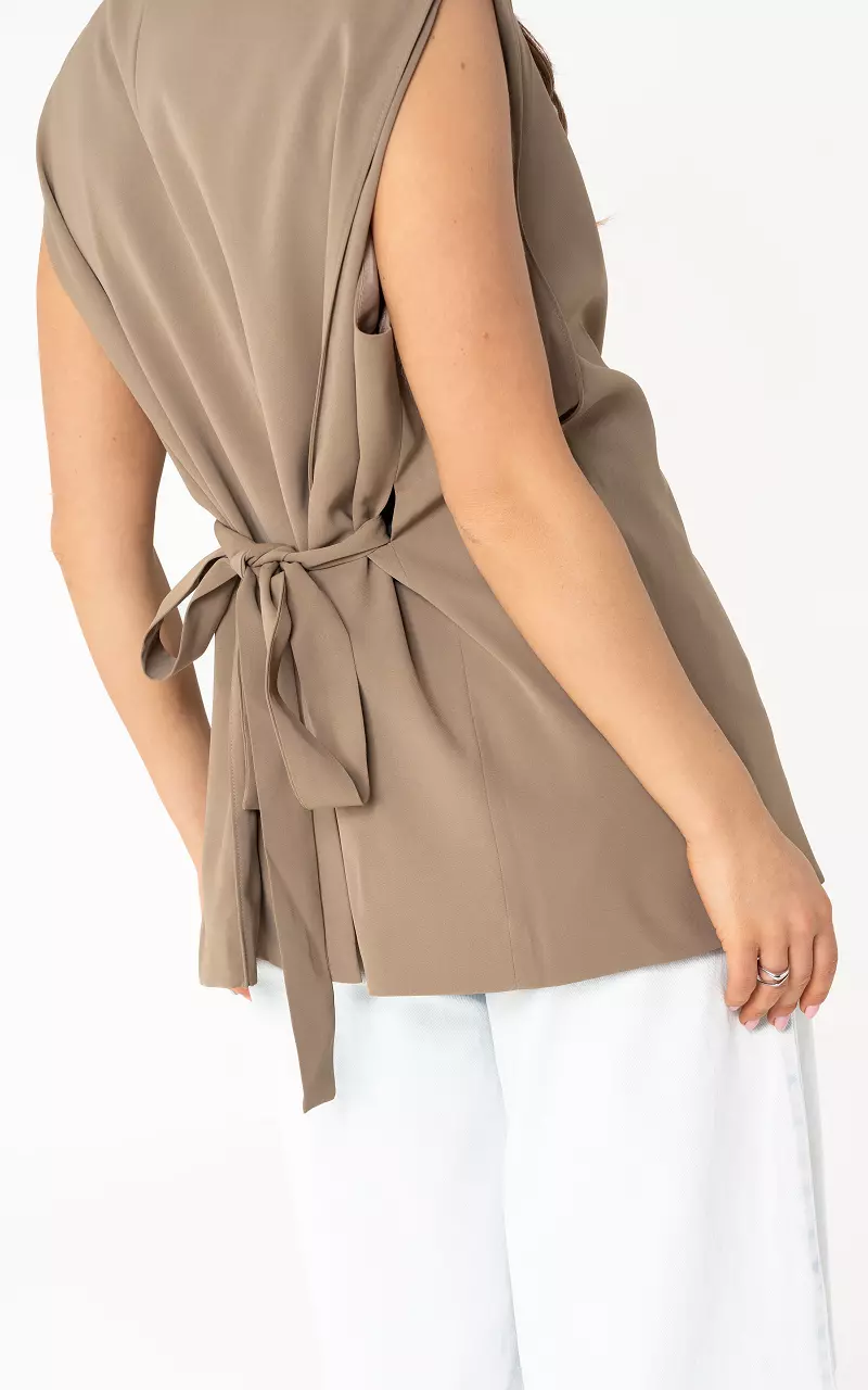Vest with bow detail Beige