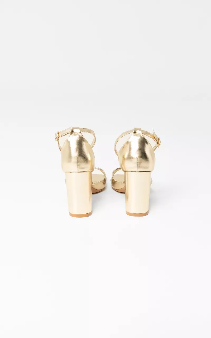 Heels with block heel Gold
