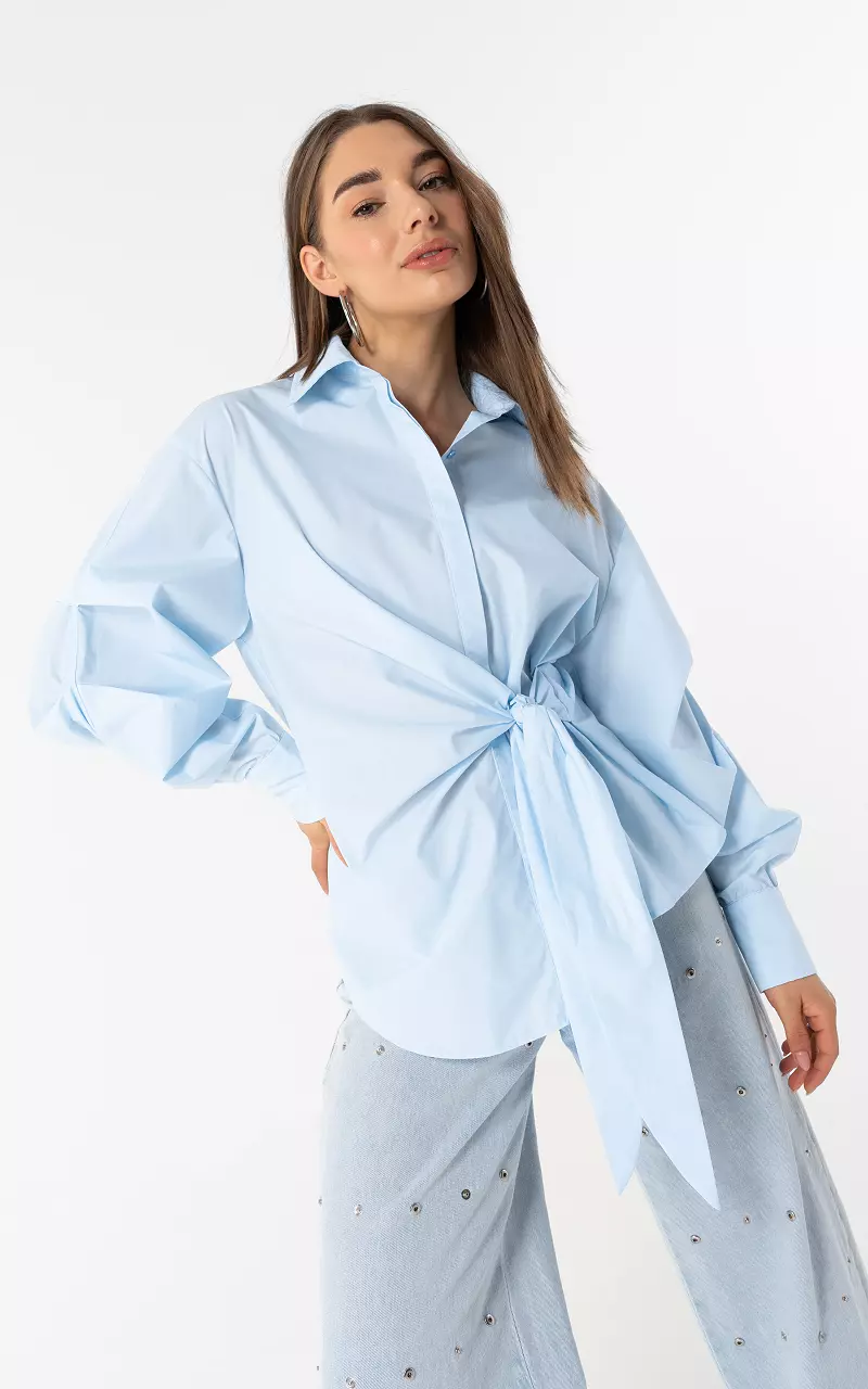 Bluse mit Schleifchen Hellblau
