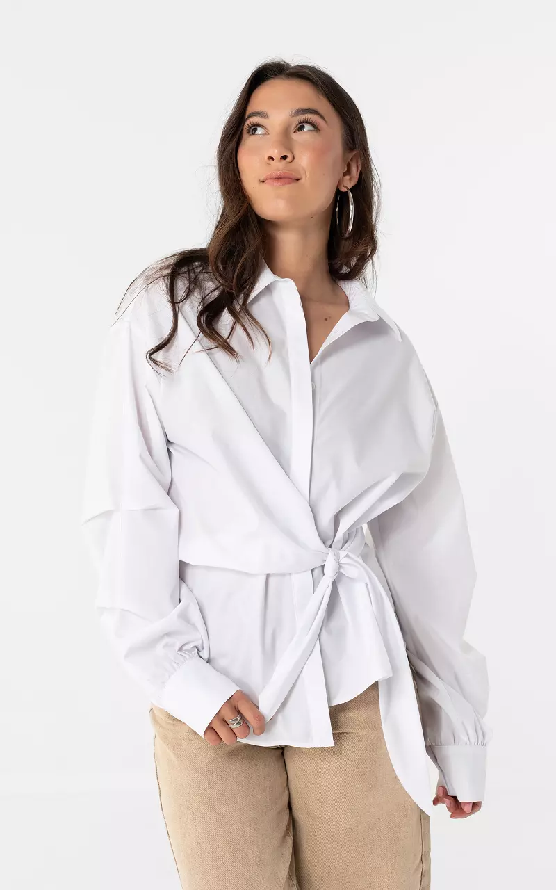 Bluse mit Schleifchen Weiß