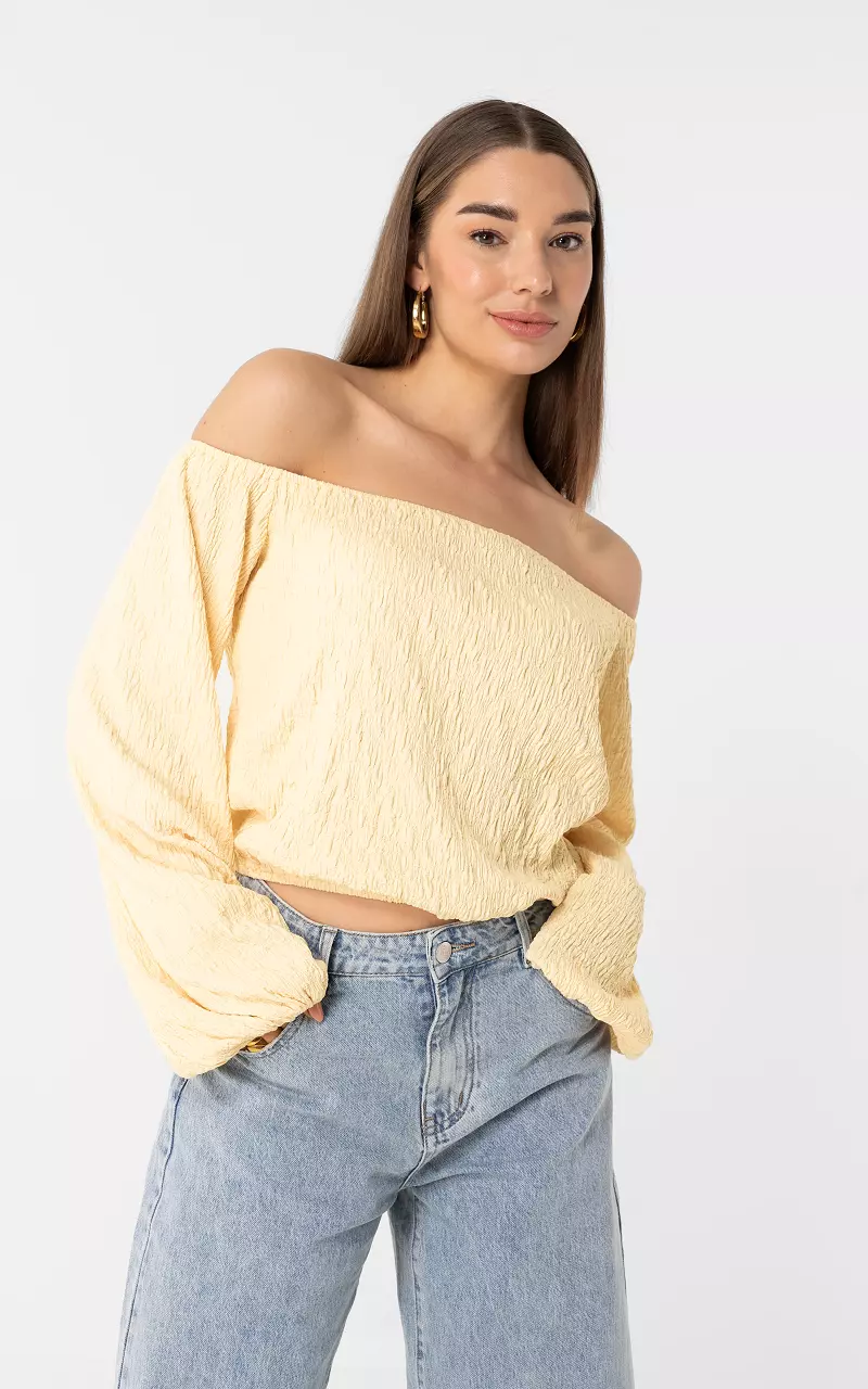 Off shoulder top Lichtgeel
