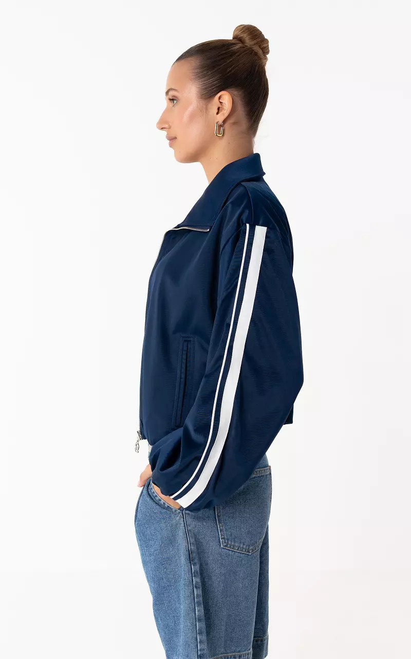 Gestreifte sportliche Jacke Dunkelblau Weiß