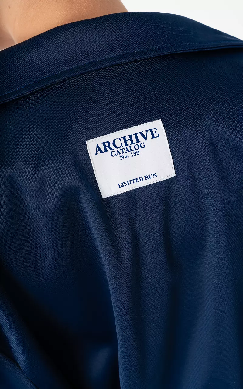 Gestreifte sportliche Jacke Dunkelblau Weiß