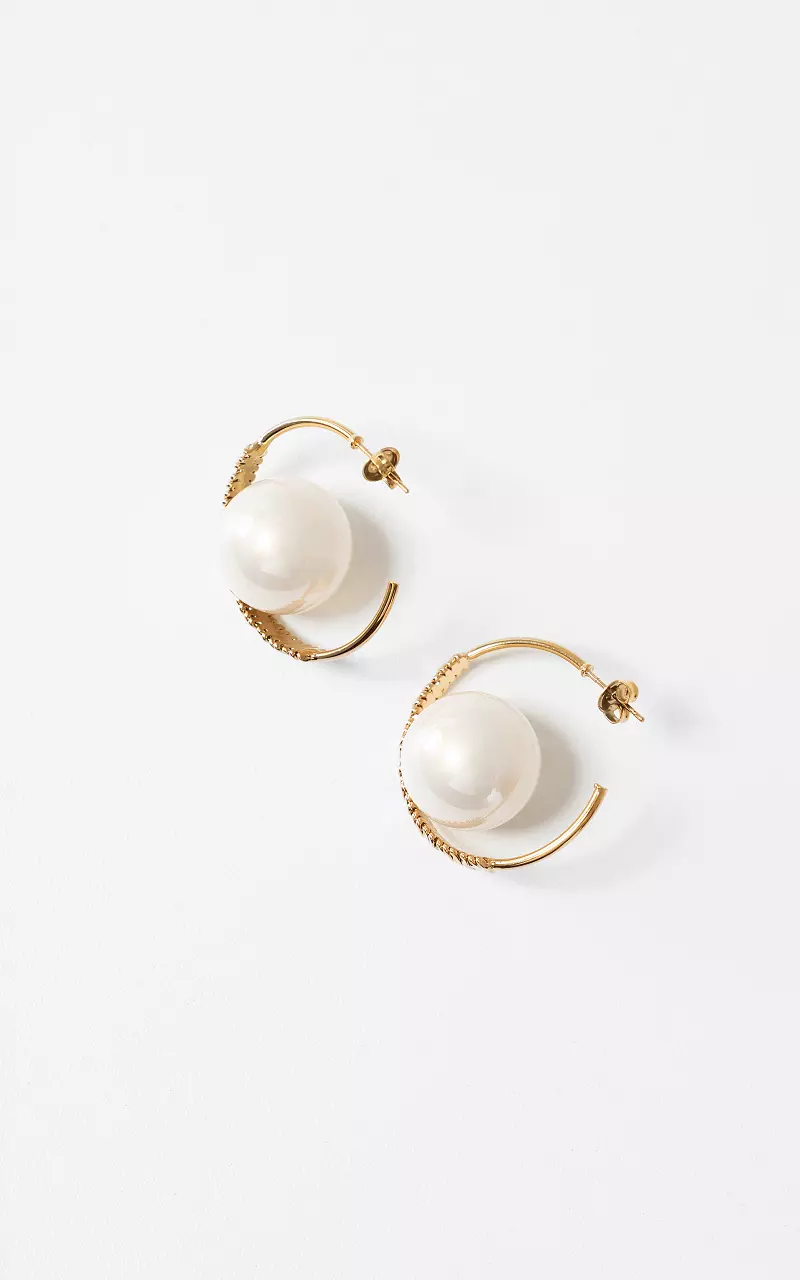 Earrings with pearl Gold