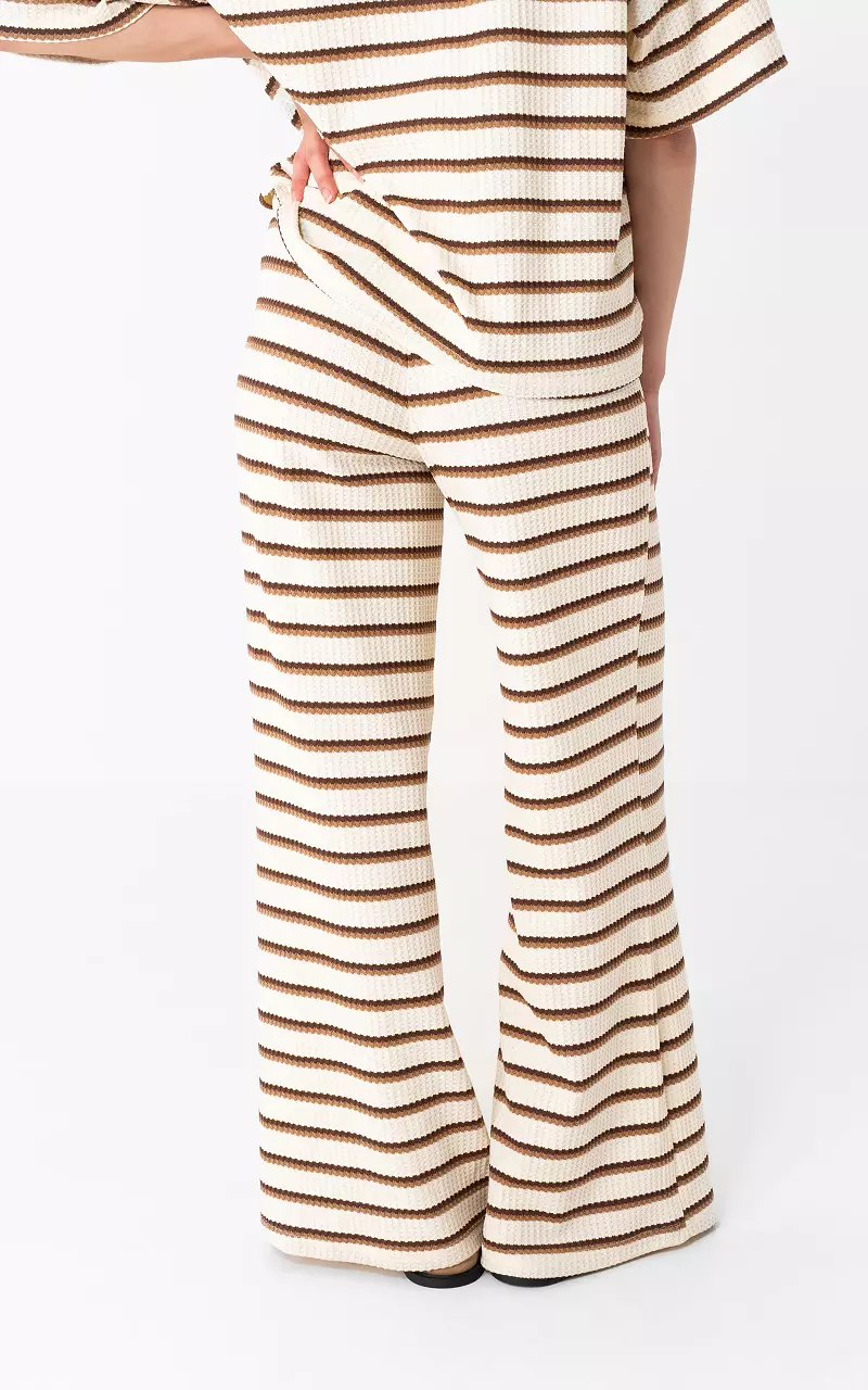 Hose mit Struktur Creme Braun