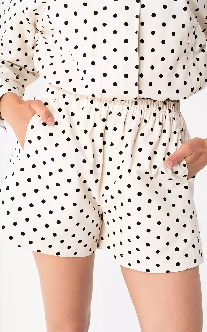 Shorts mit Punkten Creme Schwarz