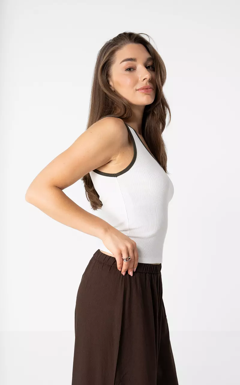 Basic Tanktop Weiß Dunkelbraun