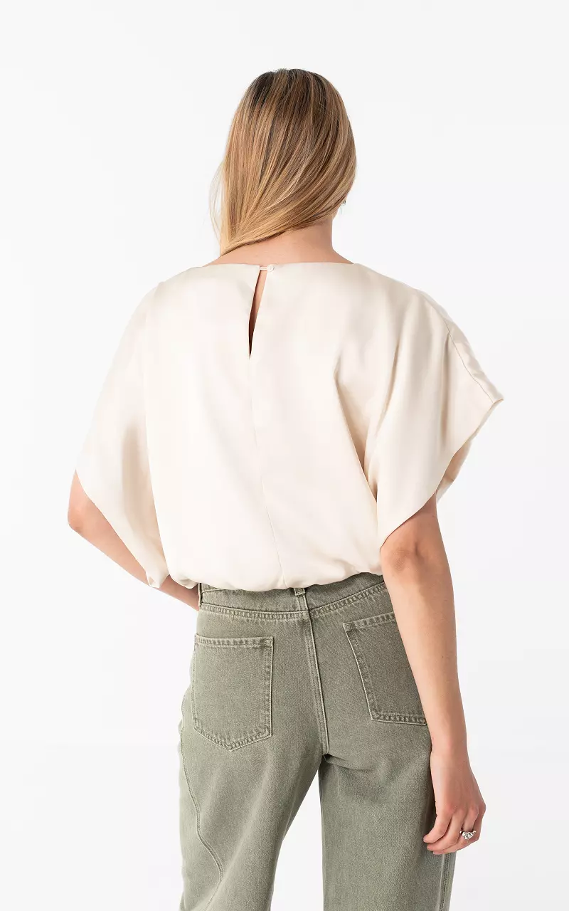 Satin-Top Creme
