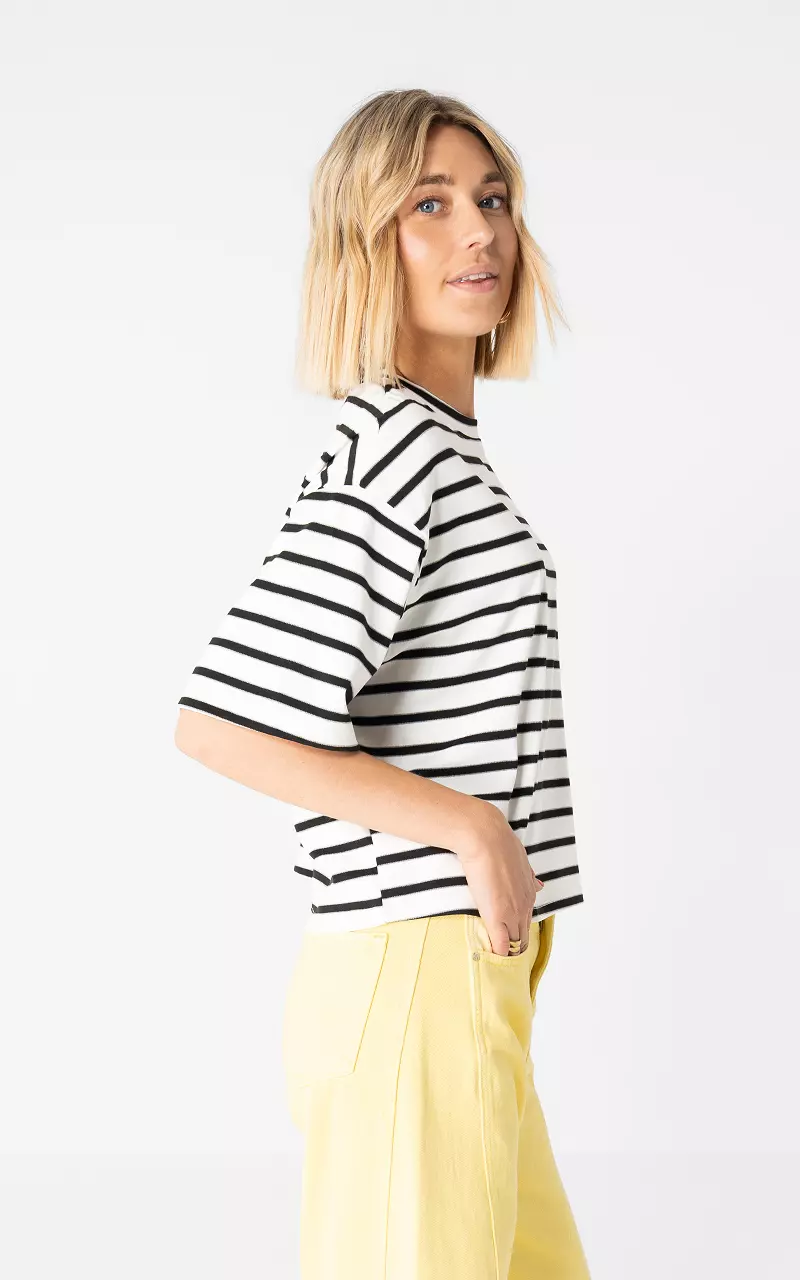 Boxy Shirt Weiß Schwarz