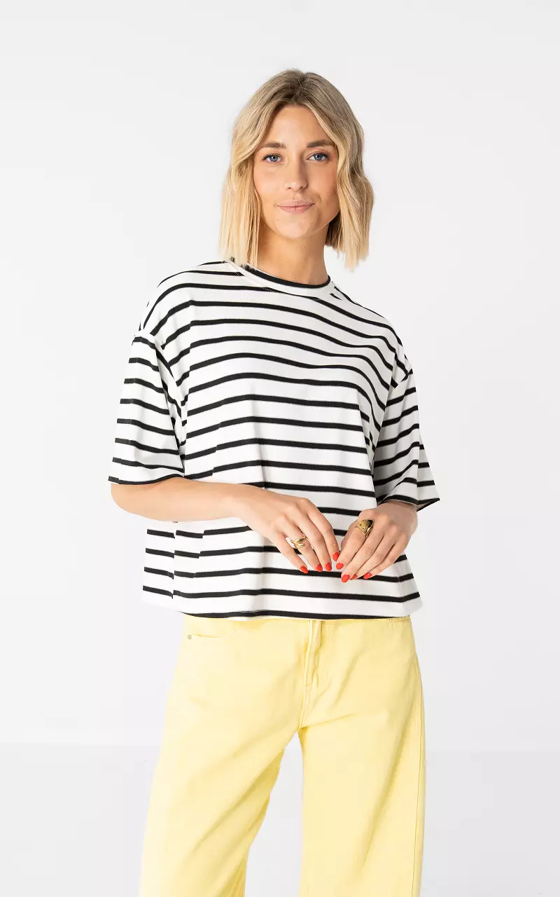 Boxy Shirt Weiß Schwarz