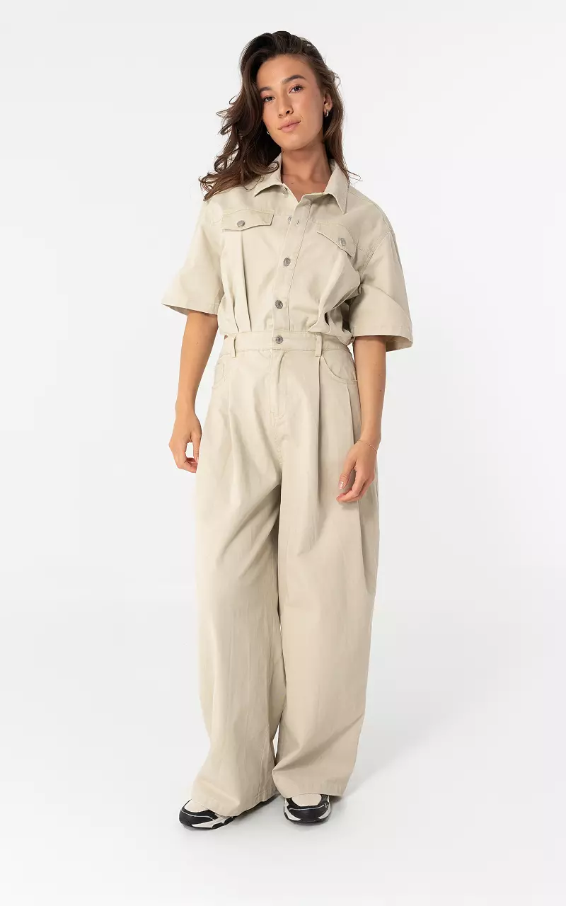 Jumpsuit korte mouw Beige