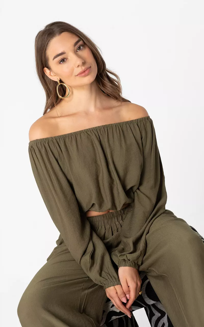 Off-Shoulder Top Kaki