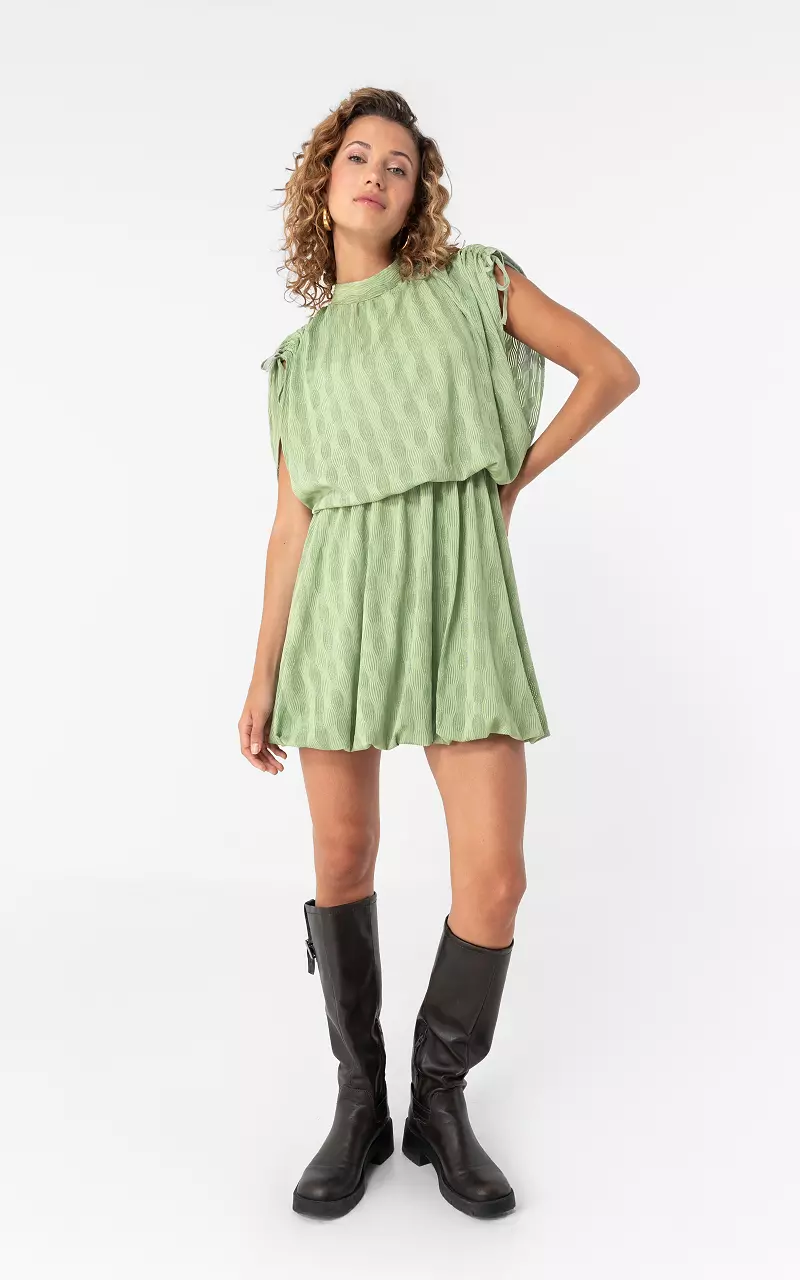Kurzes Kleid mit Muster Grün