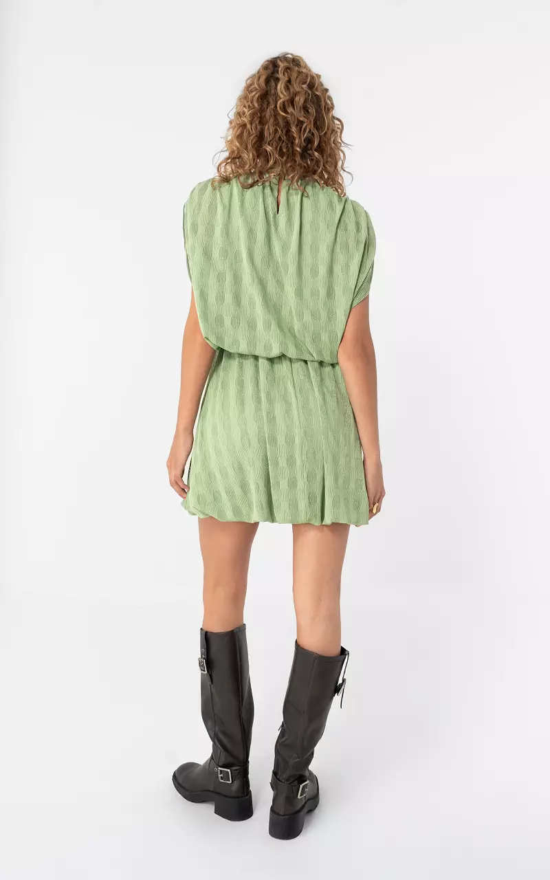 Kurzes Kleid mit Muster Grün