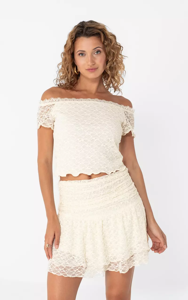 Off-shoulder top Cream