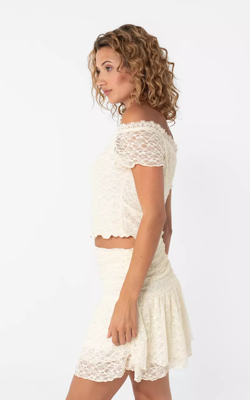 Off-shoulder top Cream