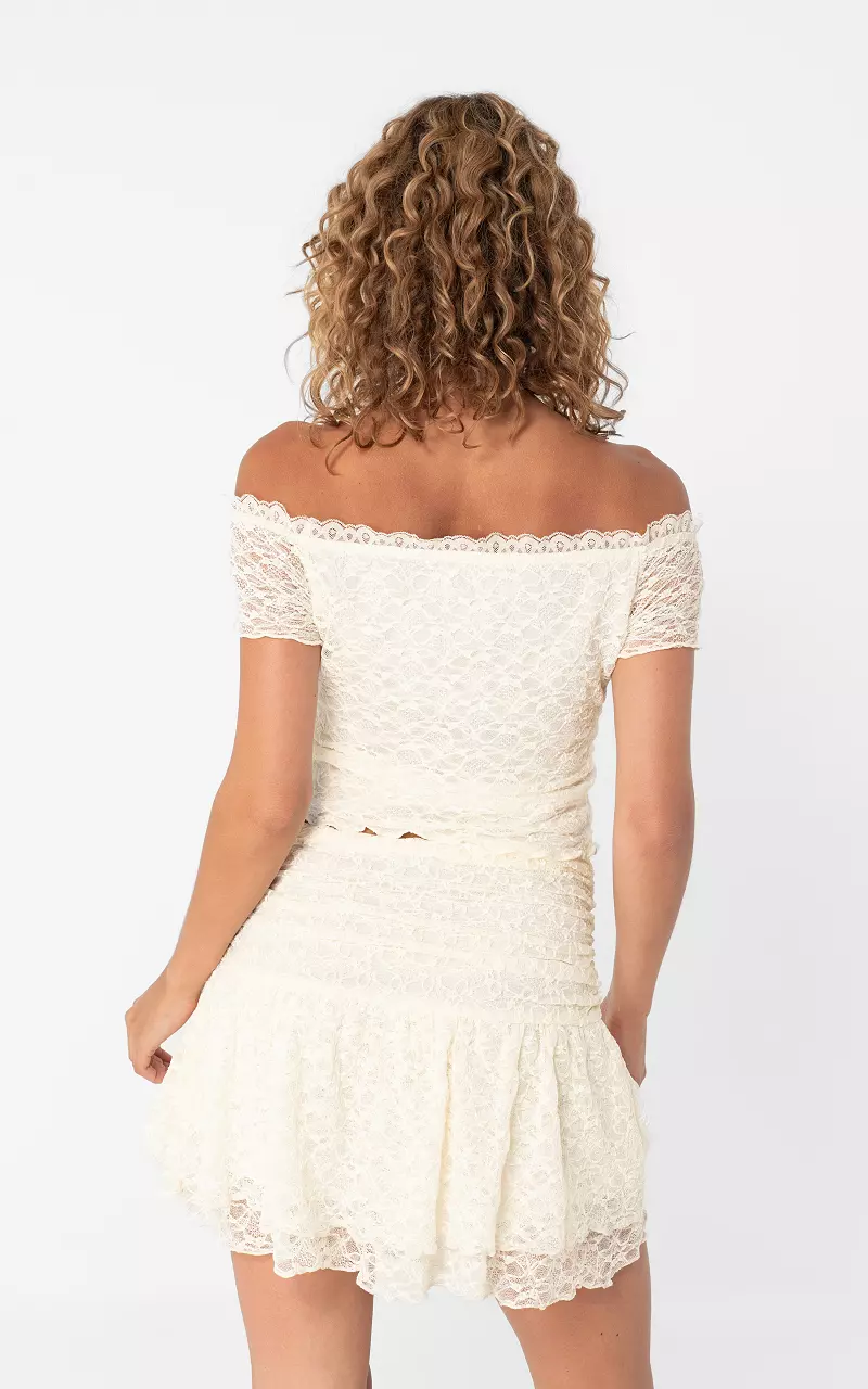 Off-shoulder top Cream
